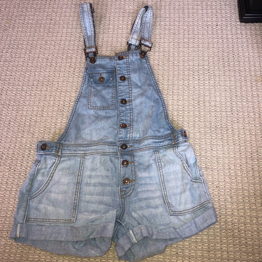 Short overalls
